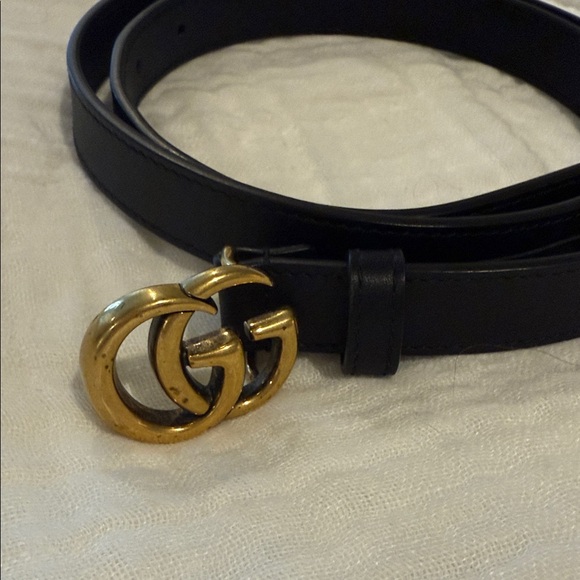 Gucci Black Belt with Gold GG Buckle - Picture 1 of 3